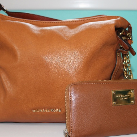 Michael Kors Set - Picture 1 of 9